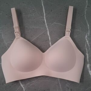 Elegant Light Pink Wireless Bra